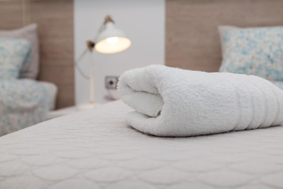 Apartament Gaudi 아레날레스 델 솔 외부 사진