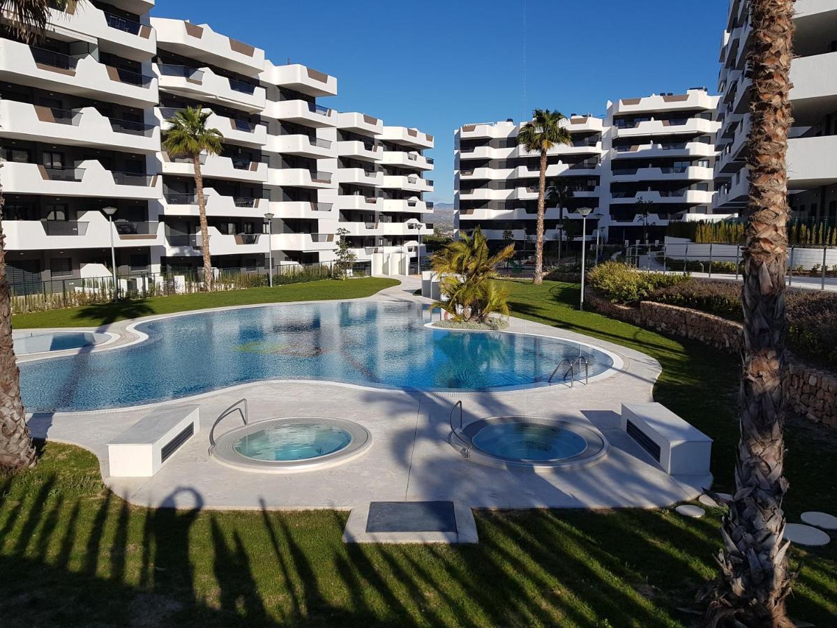 Apartament Gaudi 아레날레스 델 솔 외부 사진